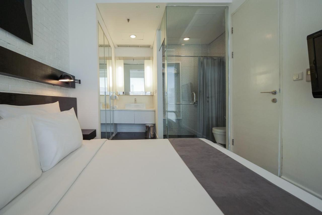 Morrissey Hotel Residences Jakarta Exterior foto