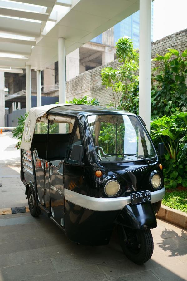 Morrissey Hotel Residences Jakarta Exterior foto