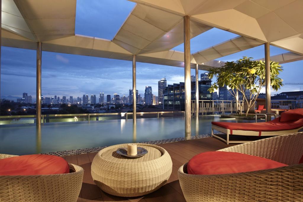 Morrissey Hotel Residences Jakarta Exterior foto